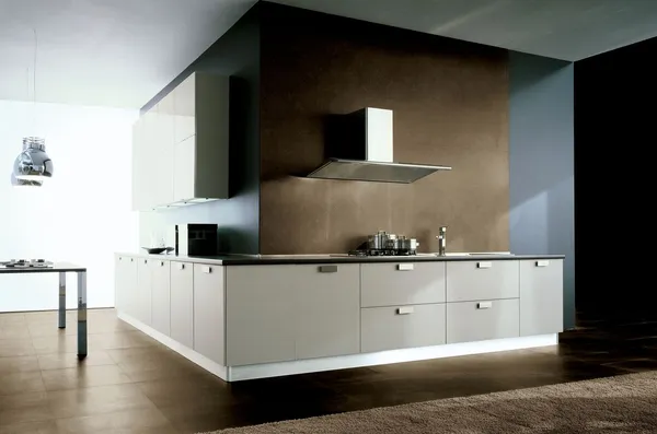 Moderne Küche mit großformatigen Bodenfliesen in Steinoptik